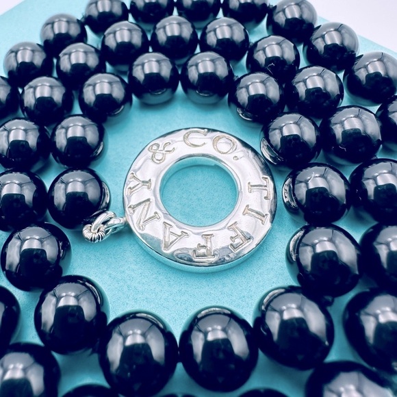 Tiffany & Co. 18” Black Onyx Toggle Necklace in Silver with Packaging - Picture 3 of 10